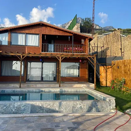 Vila Vazgecilmezim Deniz Manzarali ,sessiz,sakin