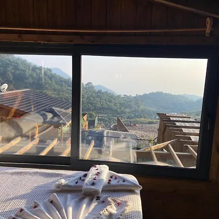 Vila Vazgecilmezim Deniz Manzarali ,sessiz,sakin