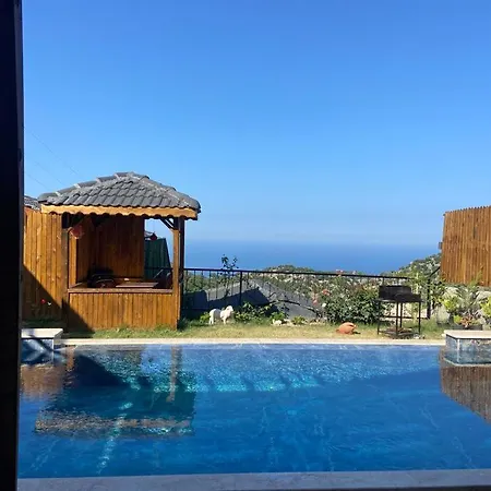 Vila Vazgecilmezim Deniz Manzarali ,sessiz,sakin